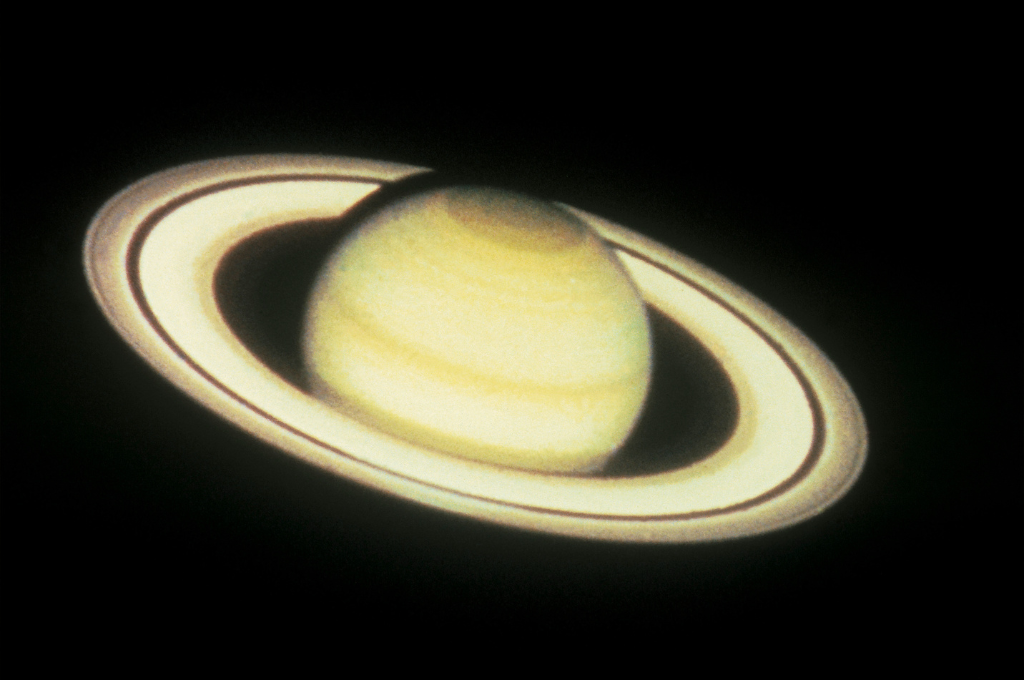 Photo of Saturn with rings